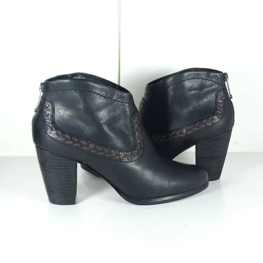 UGG Women's Charlotte US8 Black Leather Wool Lined Heeled Ankle Booties Boots